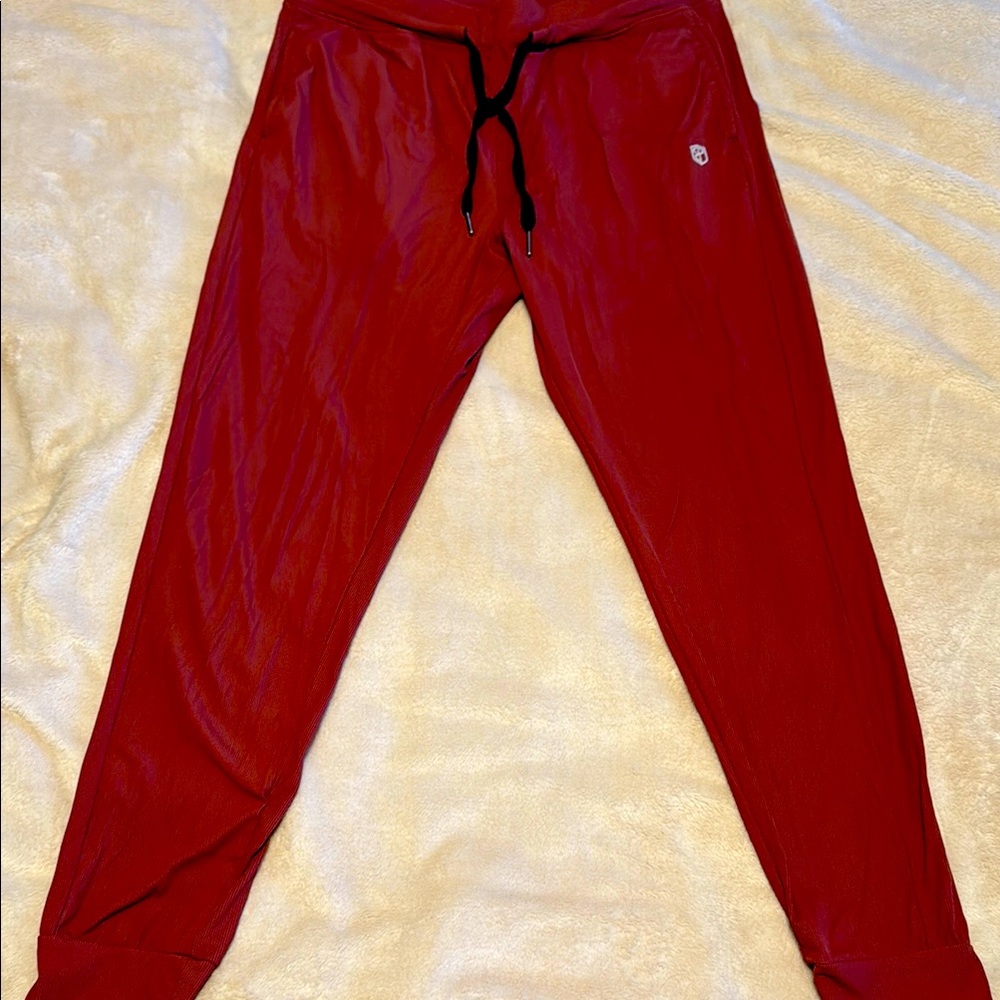 Born primitive brick recovery jogger